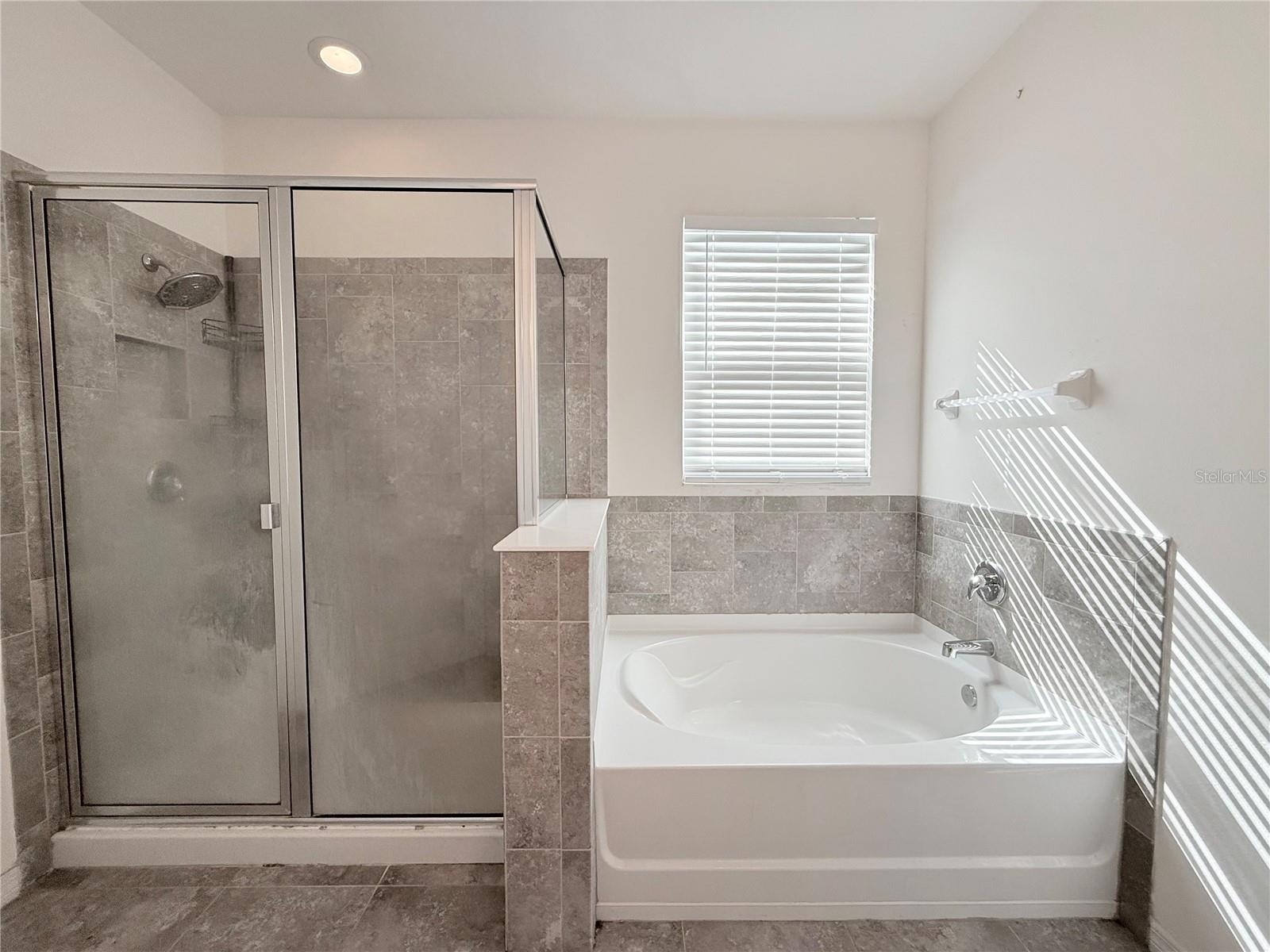 10436 SCENIC HOLLOW DR