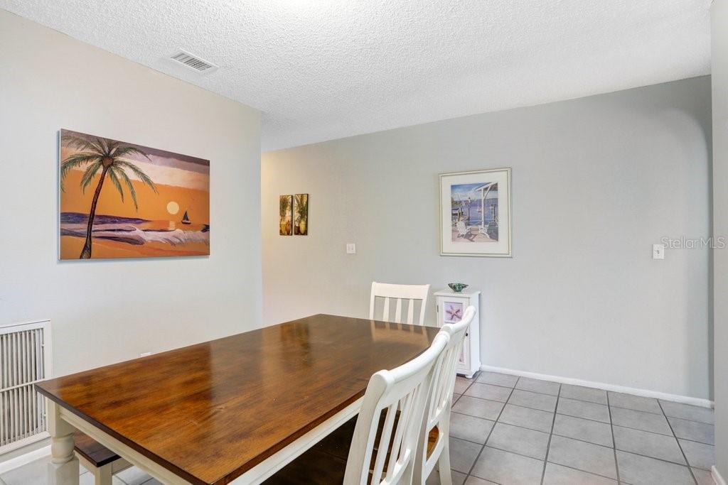 435 KENSINGTON LAKE CRK