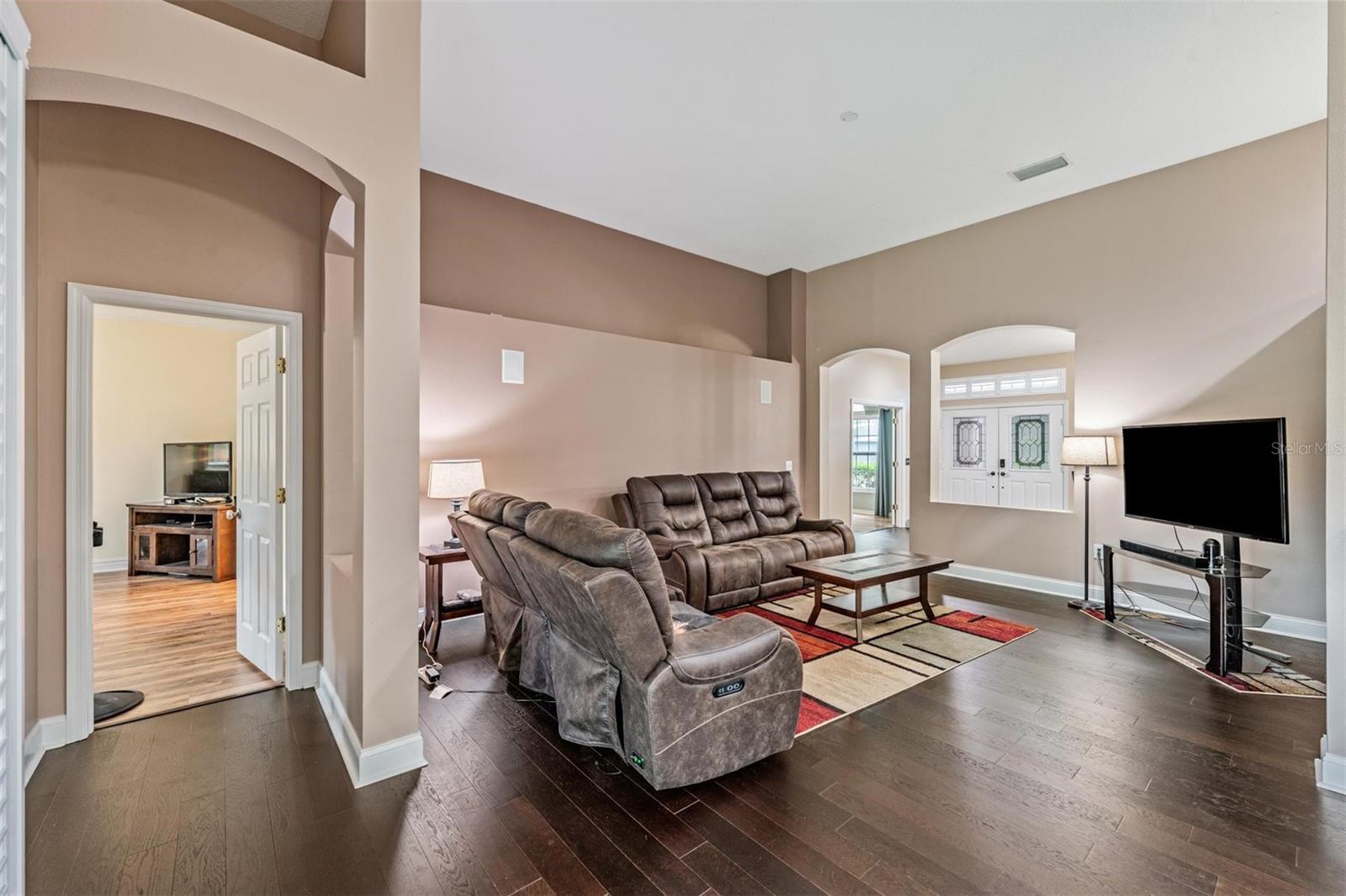 6038 PALOMAGLADE DR