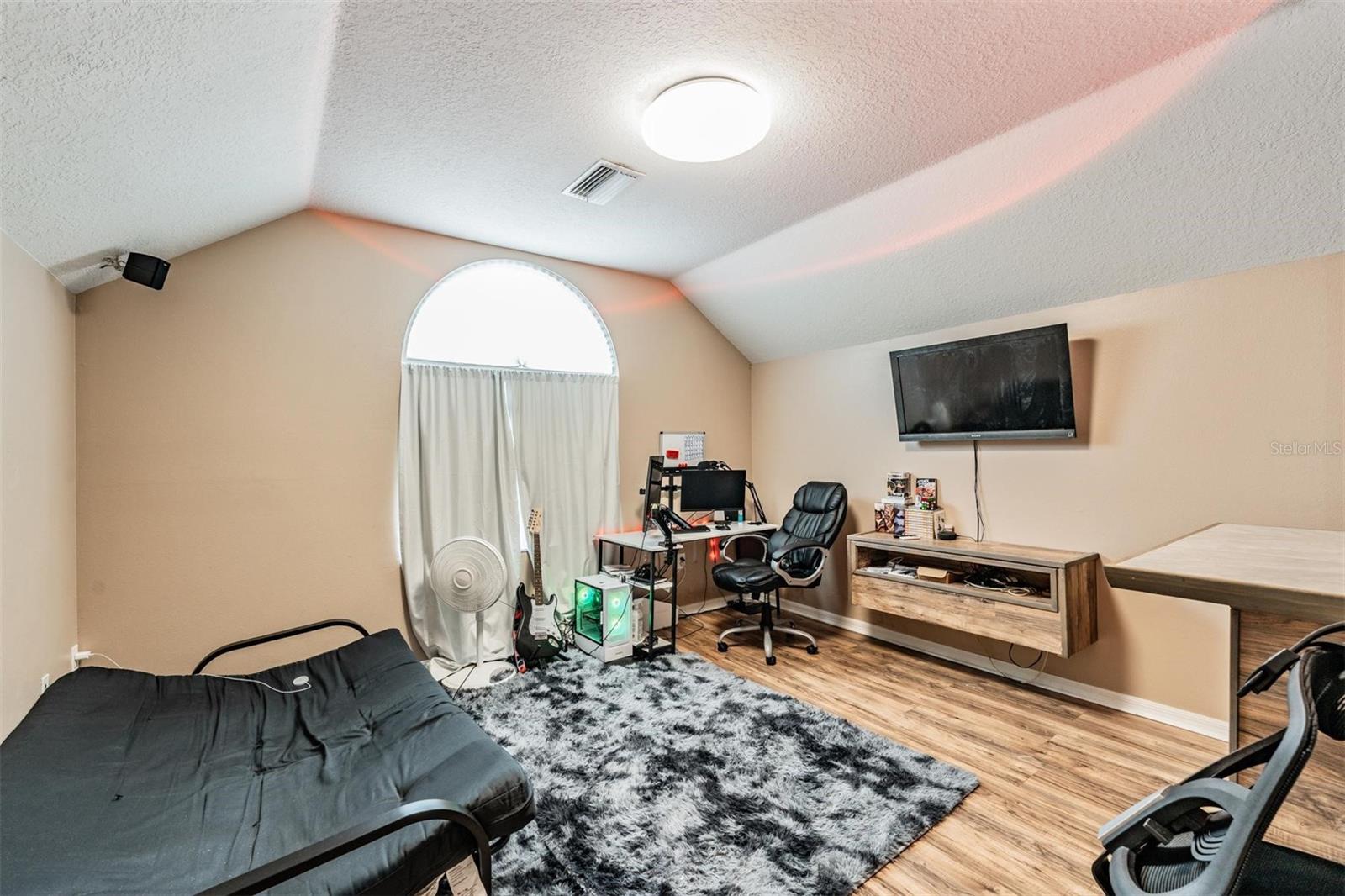 6038 PALOMAGLADE DR