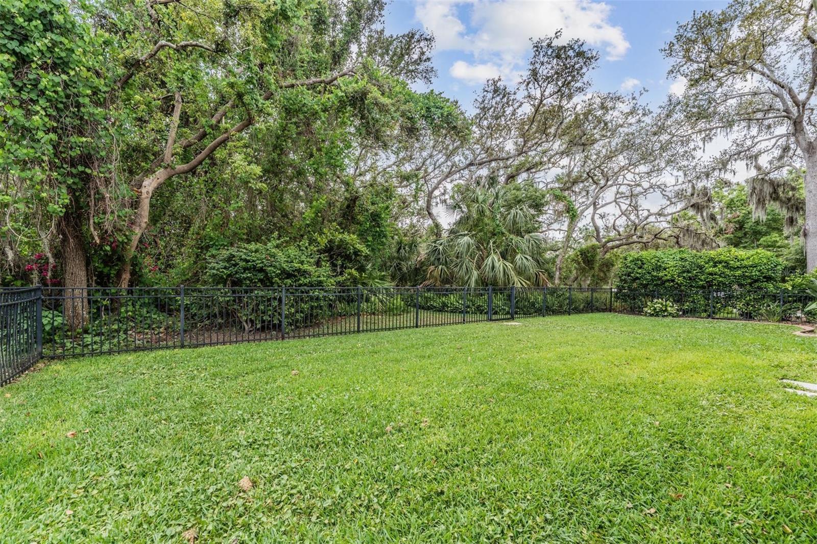 6038 PALOMAGLADE DR