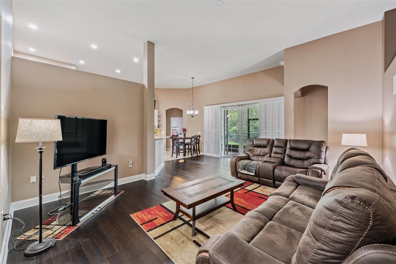 6038 PALOMAGLADE DR