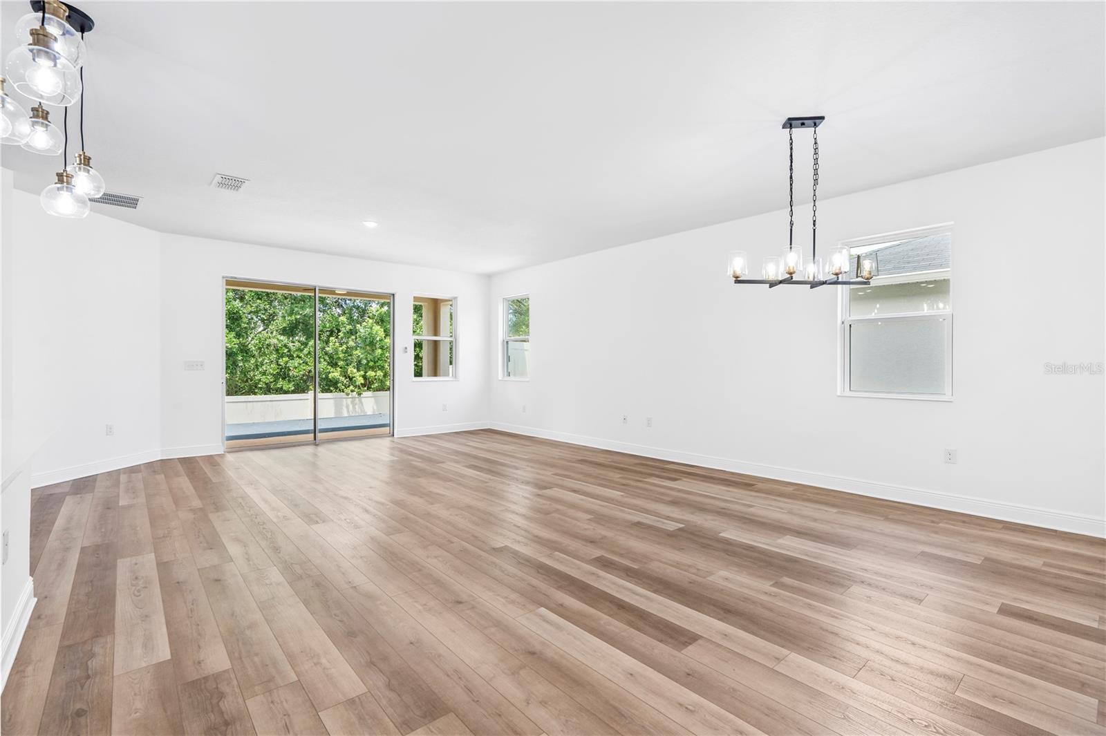 10563 LAGUNA PLAINS DR