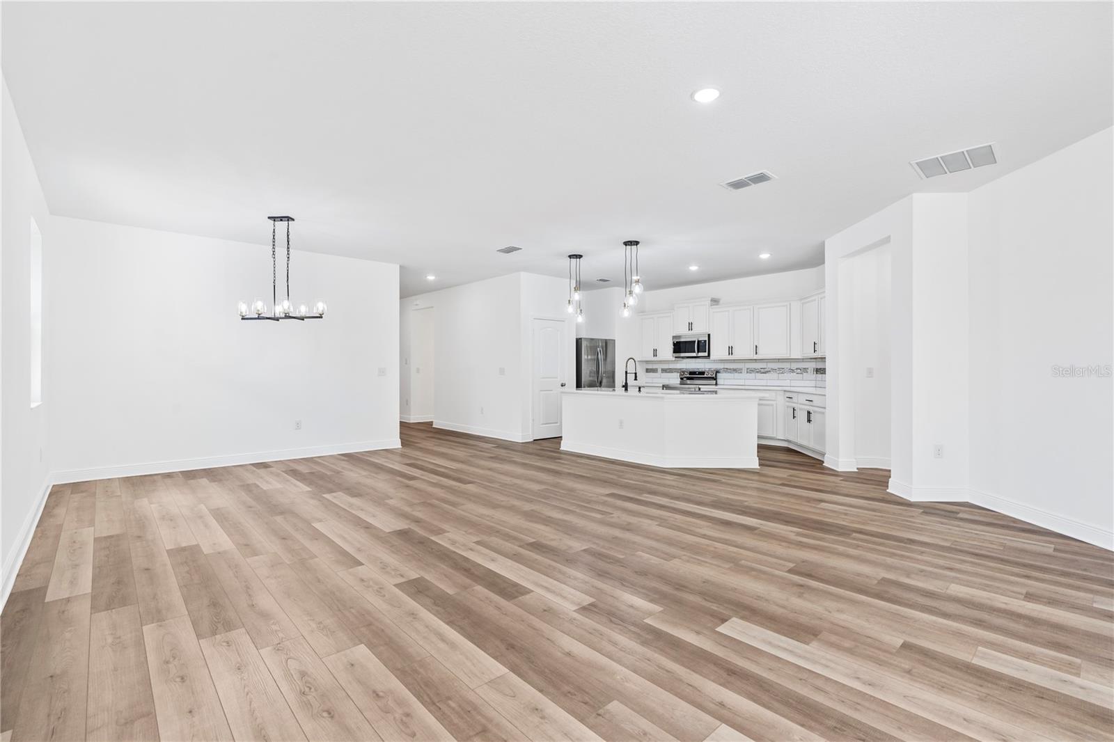 10563 LAGUNA PLAINS DR