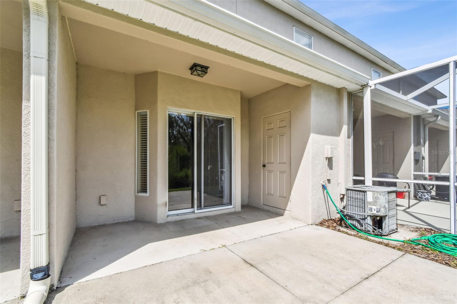 15813 FISHHAWK FALLS DR