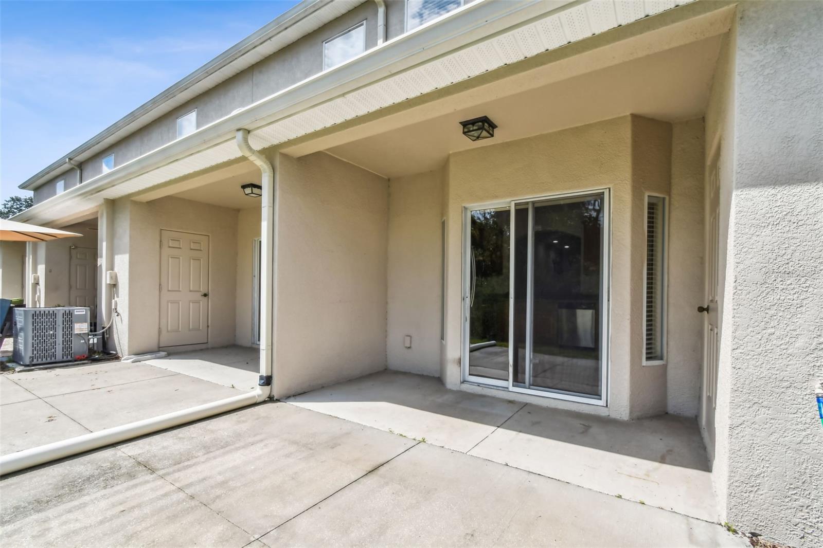 15813 FISHHAWK FALLS DR