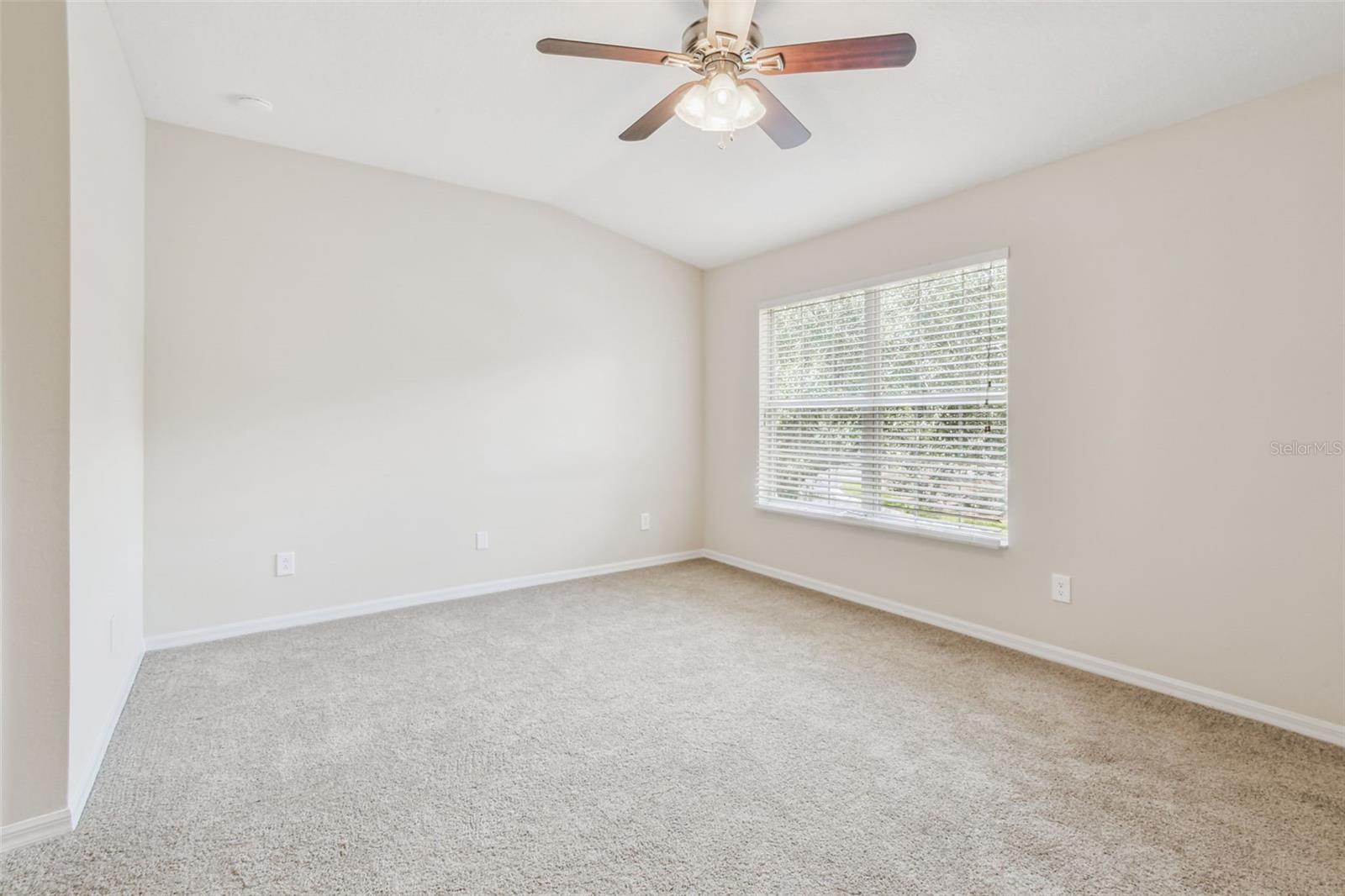 15813 FISHHAWK FALLS DR