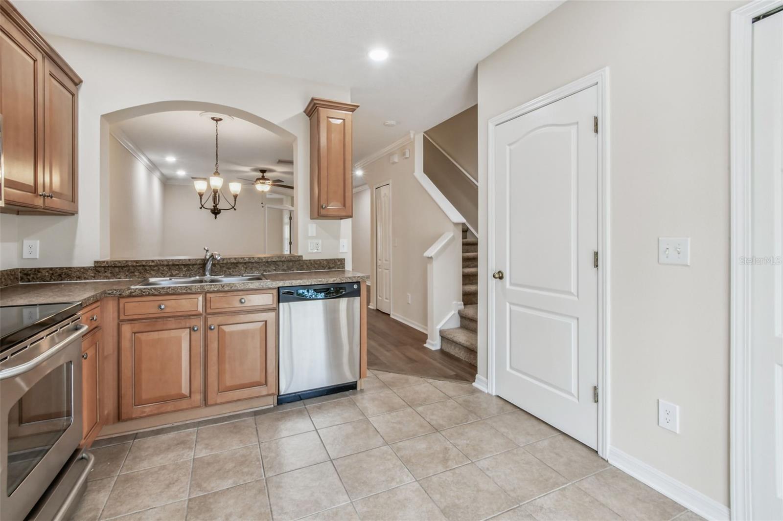 15813 FISHHAWK FALLS DR