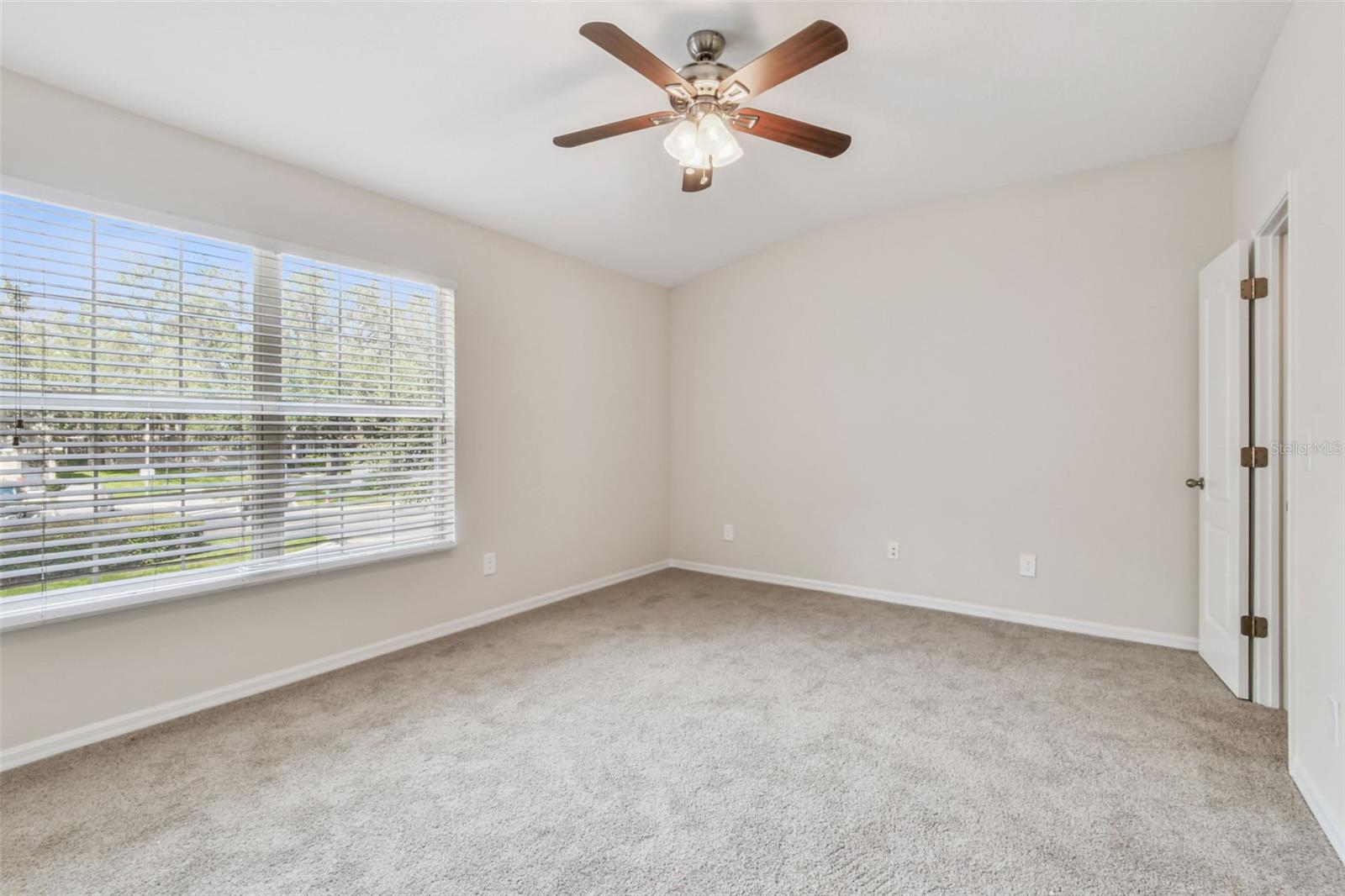 15813 FISHHAWK FALLS DR