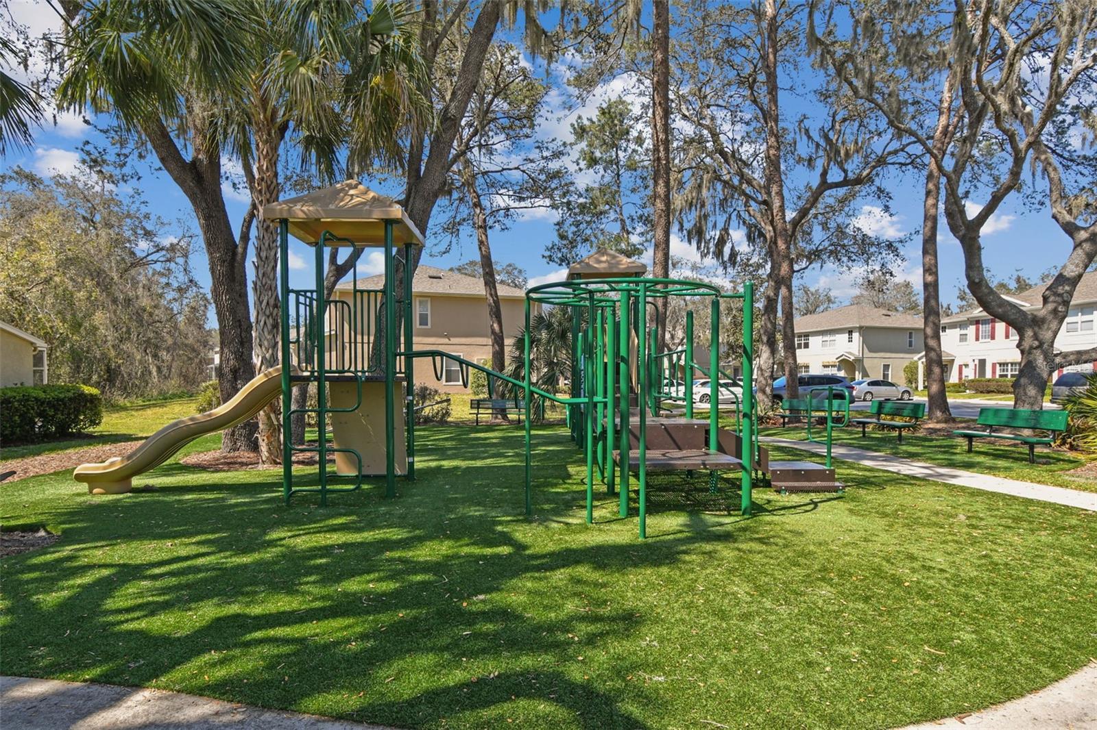 15813 FISHHAWK FALLS DR