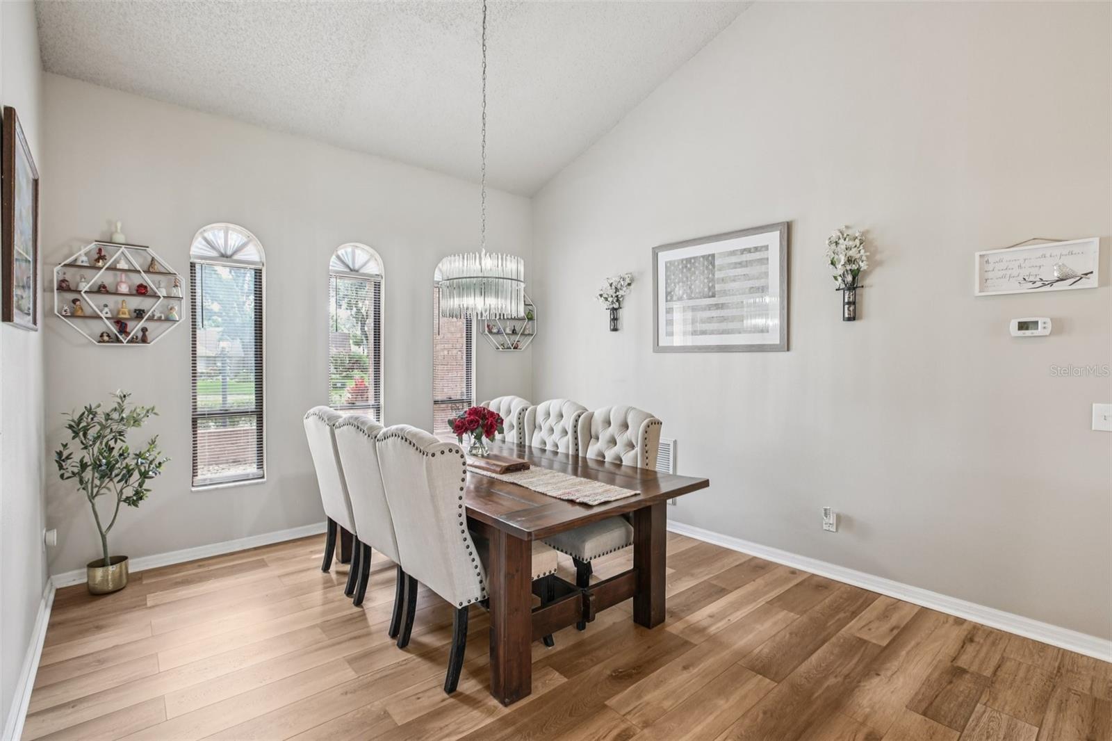 2110 ARBOR OAKS DR