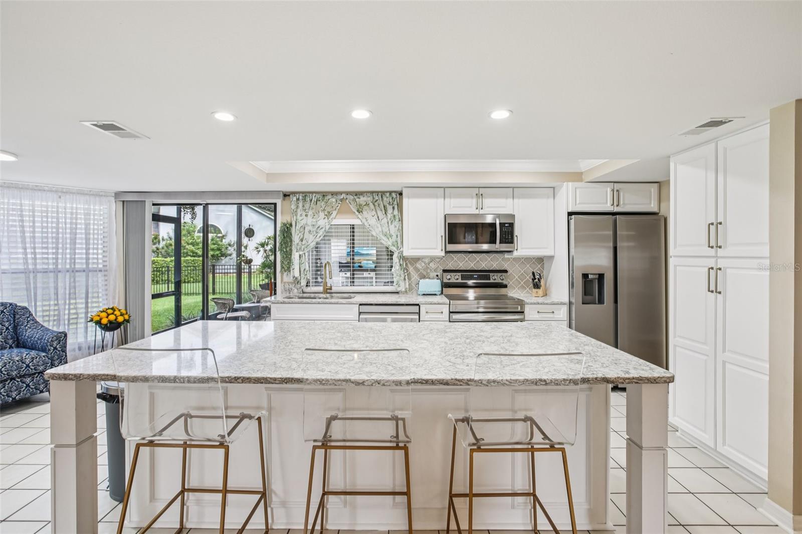 2110 ARBOR OAKS DR