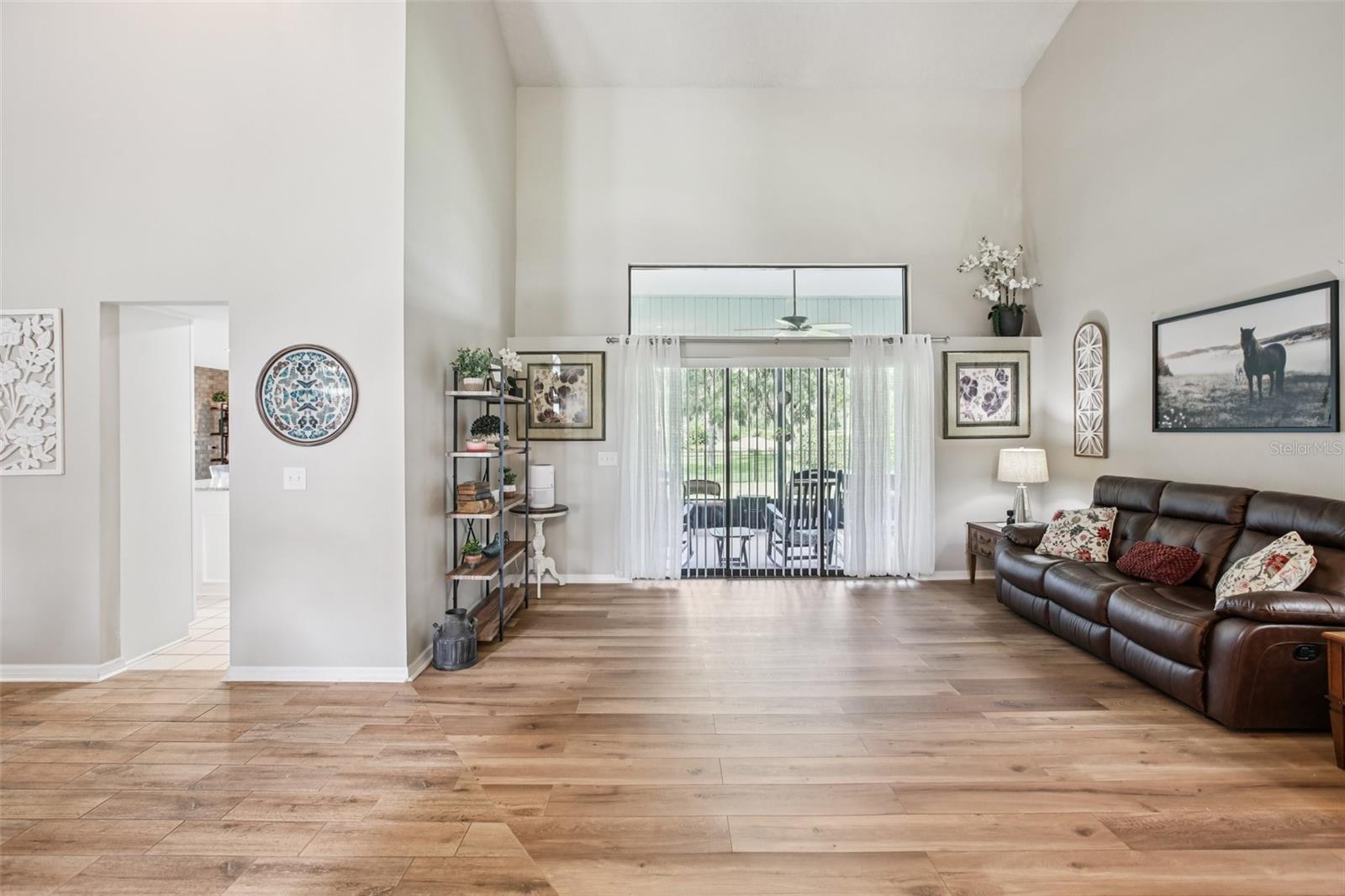 2110 ARBOR OAKS DR