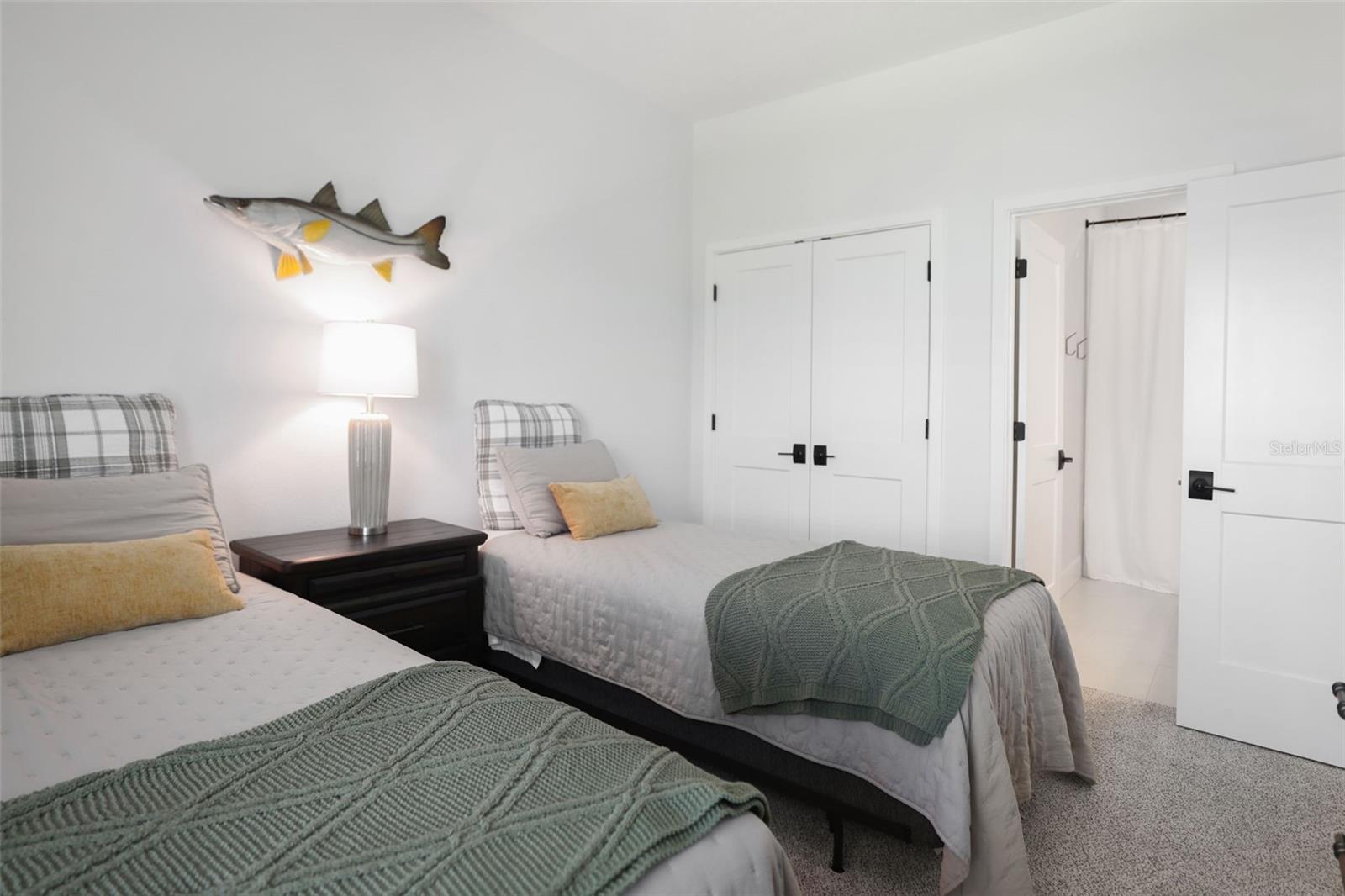 946 HIGHLAND AVE #62