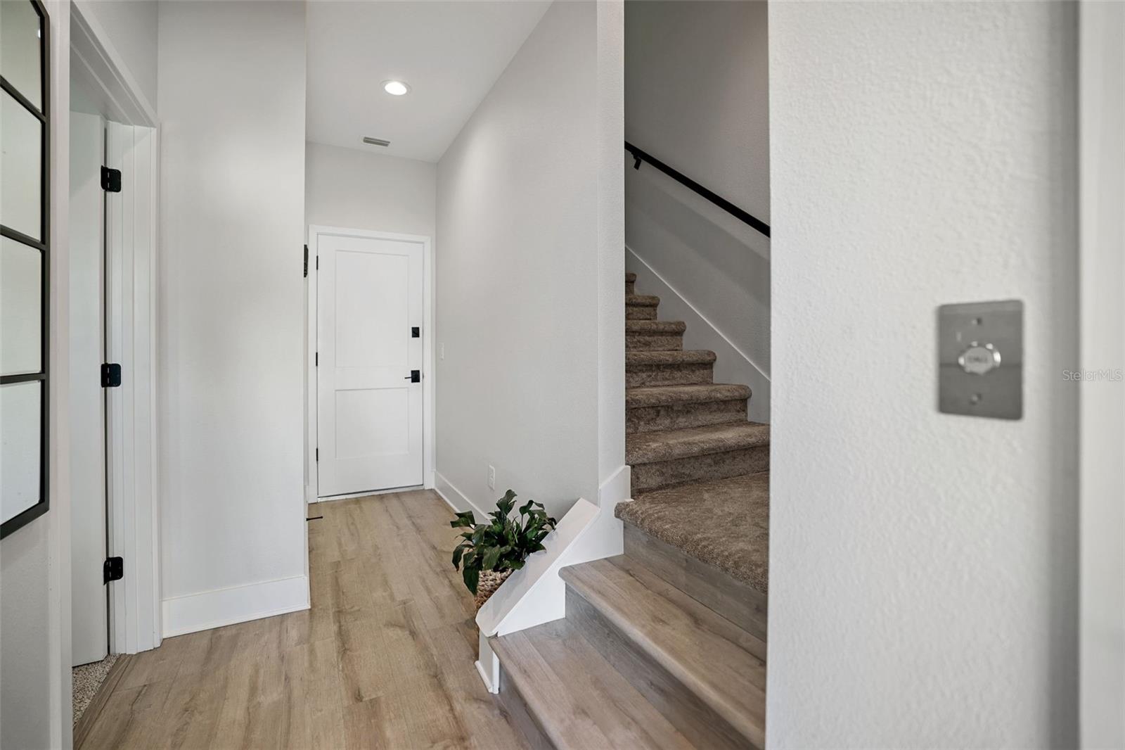 946 HIGHLAND AVE #62