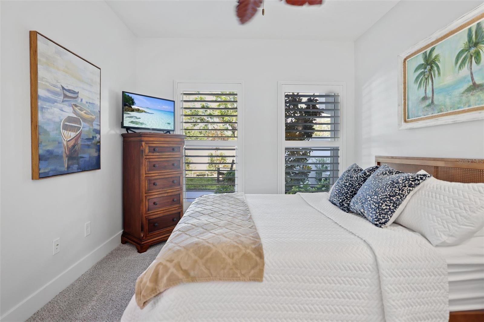 946 HIGHLAND AVE #62