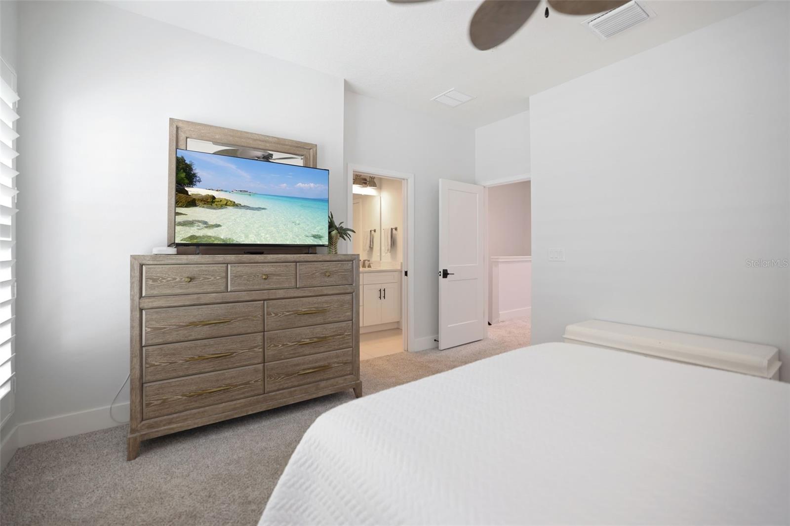 946 HIGHLAND AVE #62