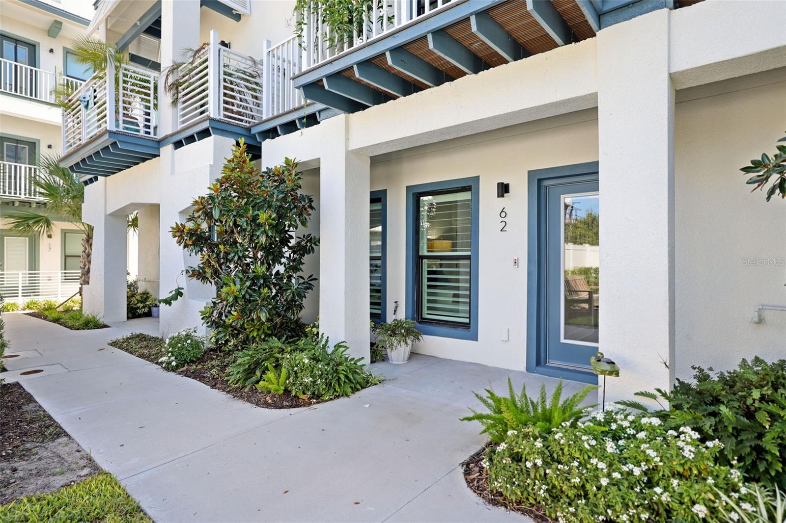 946 HIGHLAND AVE #62