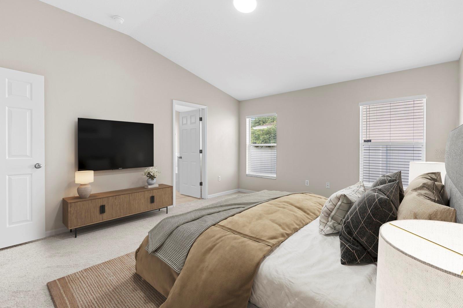 2801 QUEEN ALBERTA DR