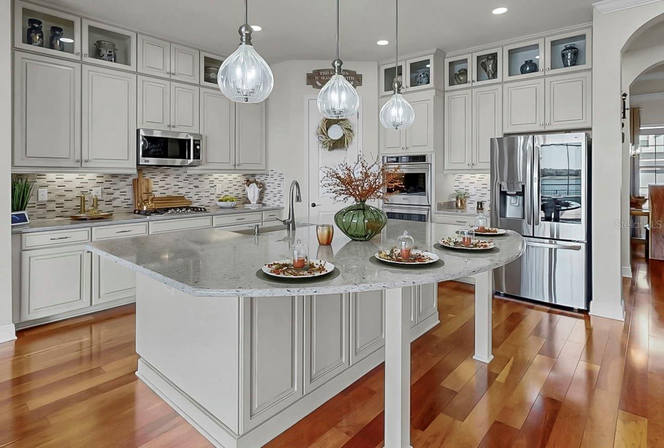 11337 LAKE LUCAYA DR