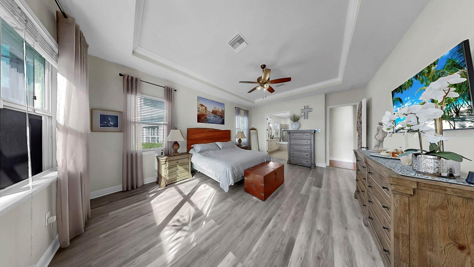 11337 LAKE LUCAYA DR