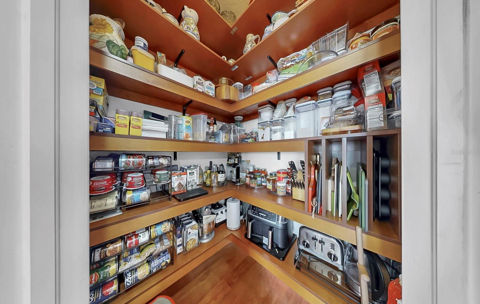 11337 LAKE LUCAYA DR