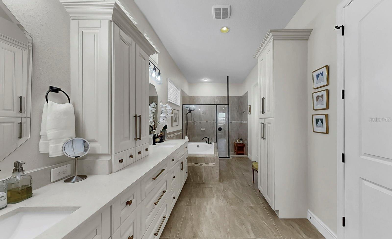 11337 LAKE LUCAYA DR