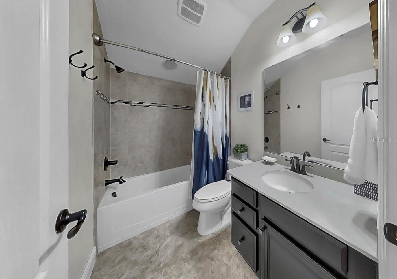 11337 LAKE LUCAYA DR