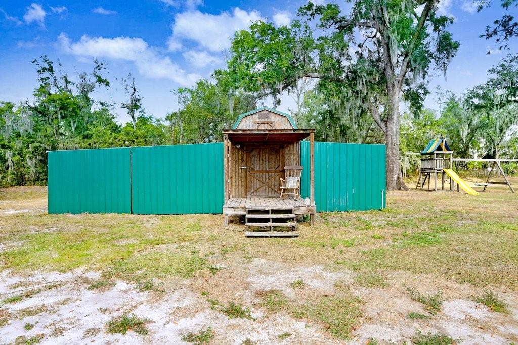 1402 STEPHENS OAK CT