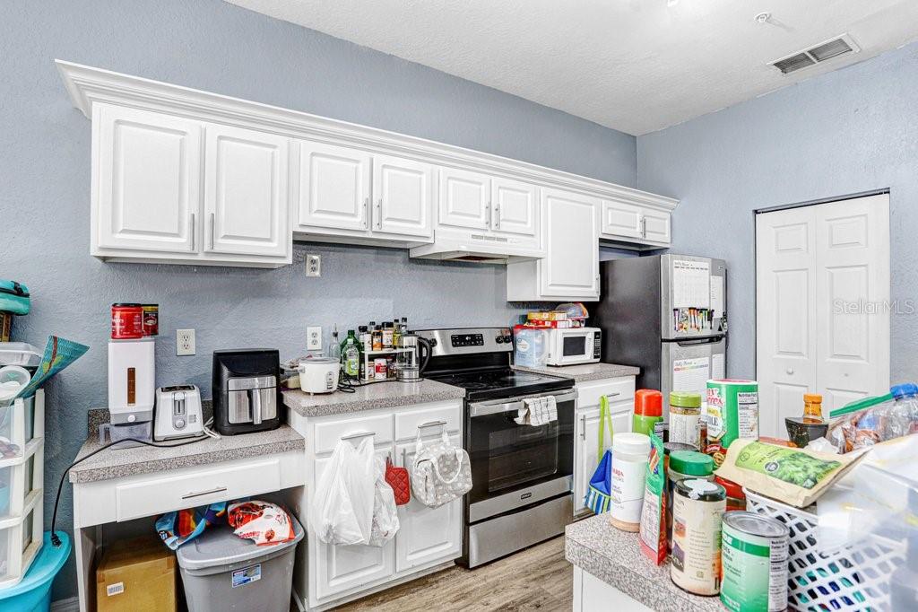 5031 SUNRIDGE PALMS DR