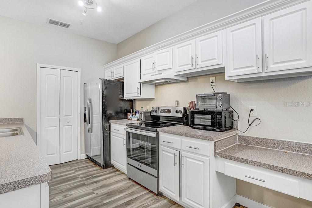 5032 SUNRIDGE PALMS DR