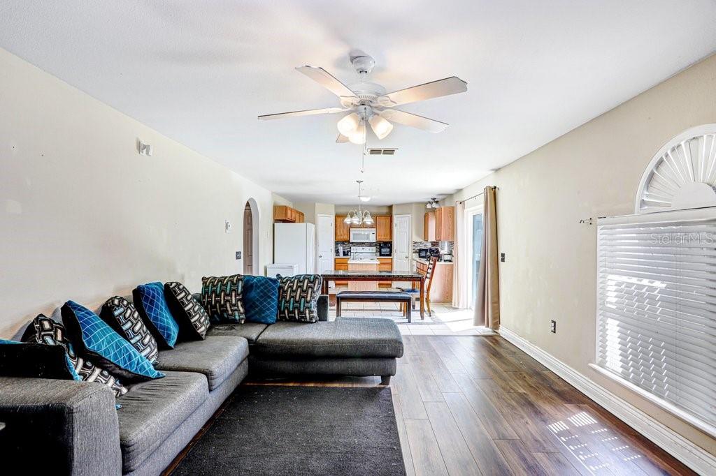 10004 CREEK BLUFF DR