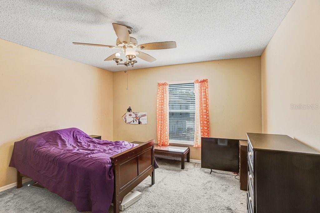 10004 CREEK BLUFF DR