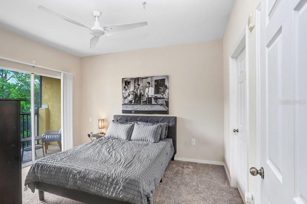 2407 COURTNEY MEADOWS CT #303