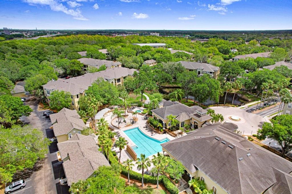 2407 COURTNEY MEADOWS CT #303