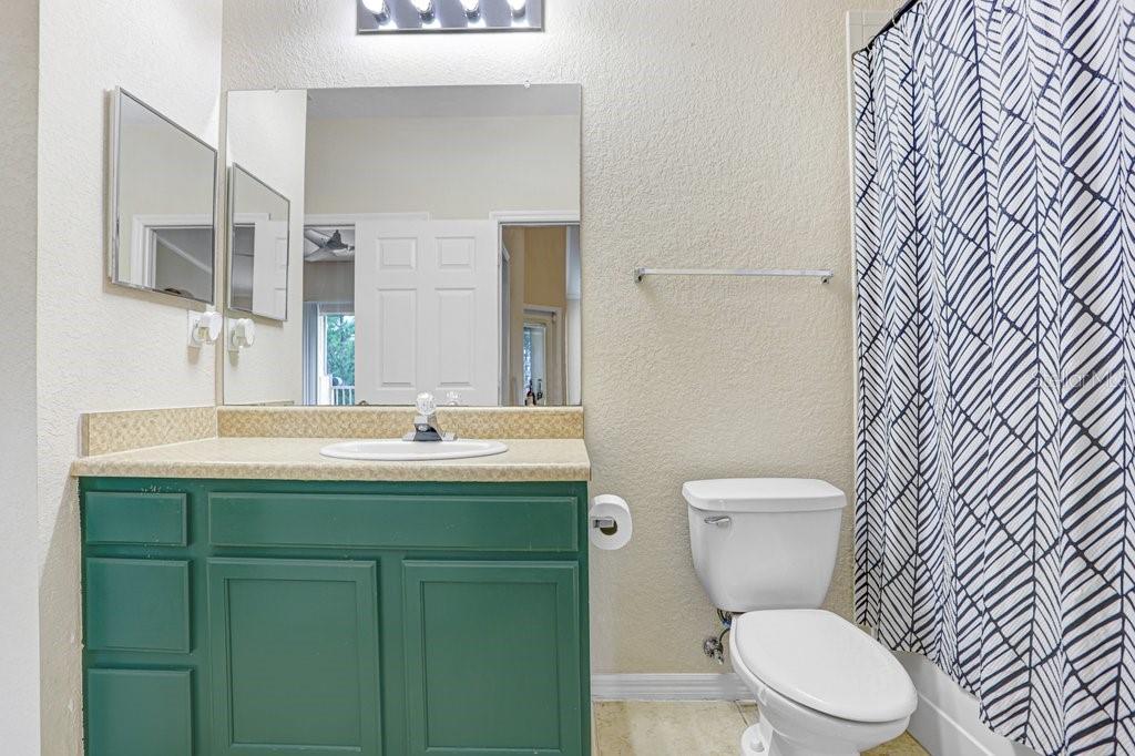 2407 COURTNEY MEADOWS CT #303