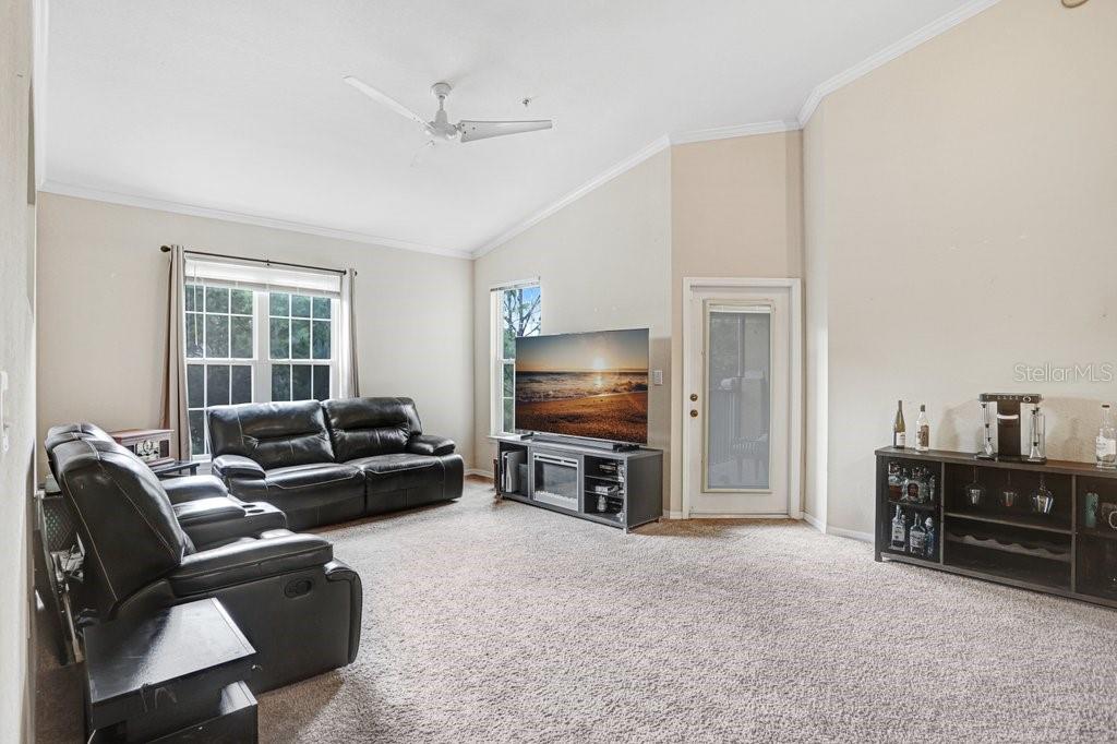 2407 COURTNEY MEADOWS CT #303