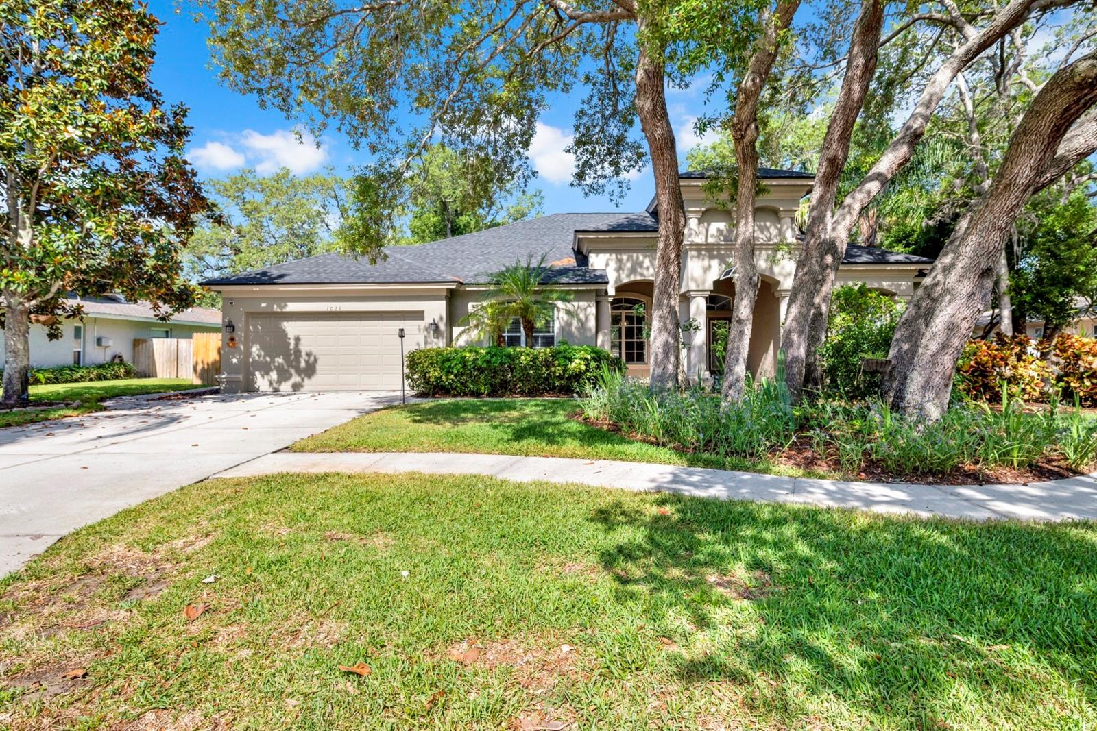1021 HAMILTON AVE