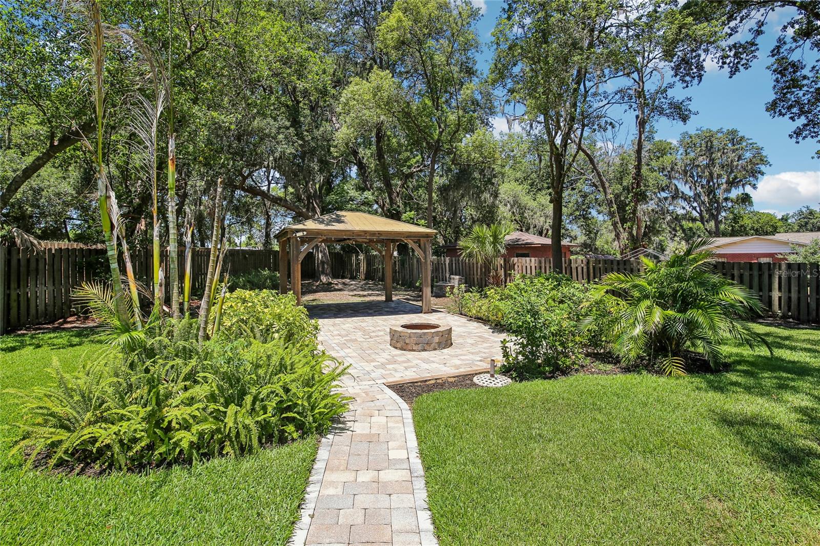 2754 BUCKHORN OAKS DR