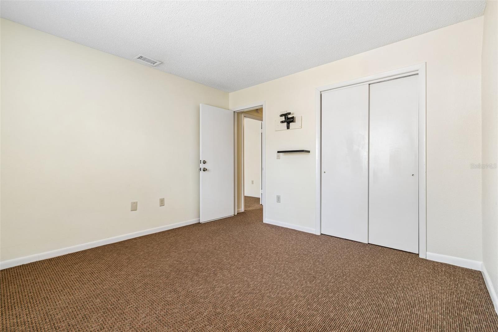 4243 OAK LOOP #35