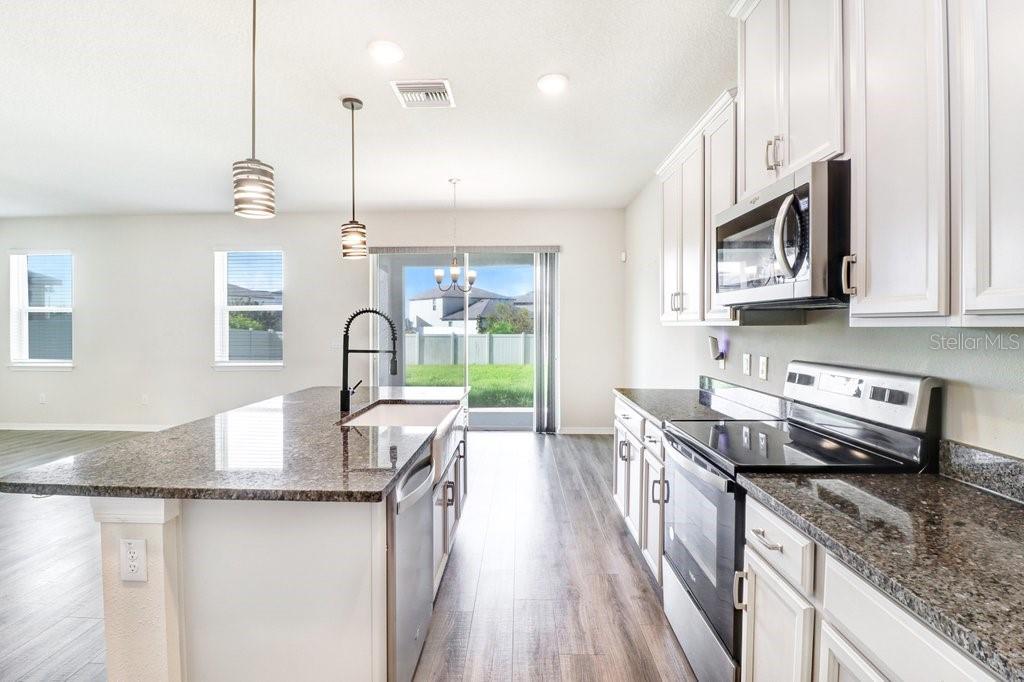 13514 PALMERA VISTA DR