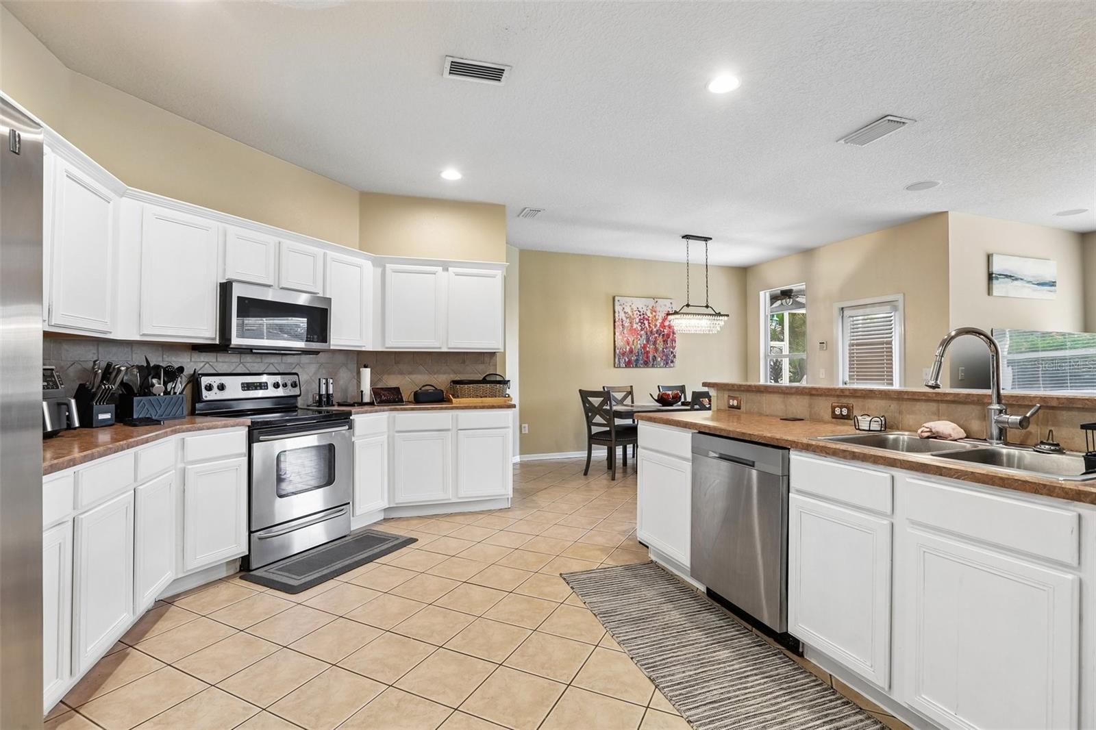 12517 SAFARI LN