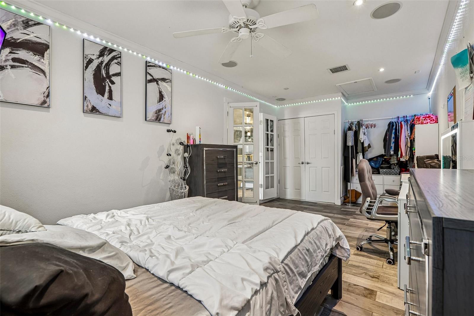 1009 COOLWOOD PL