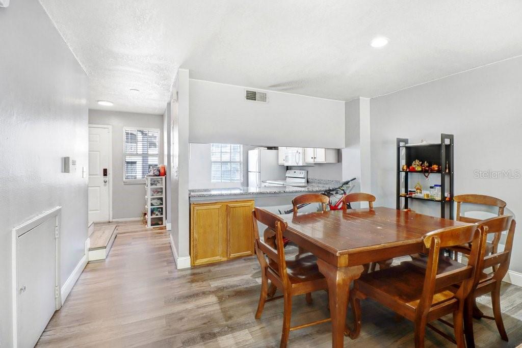 5236 SUNRIDGE PALMS DR #5236
