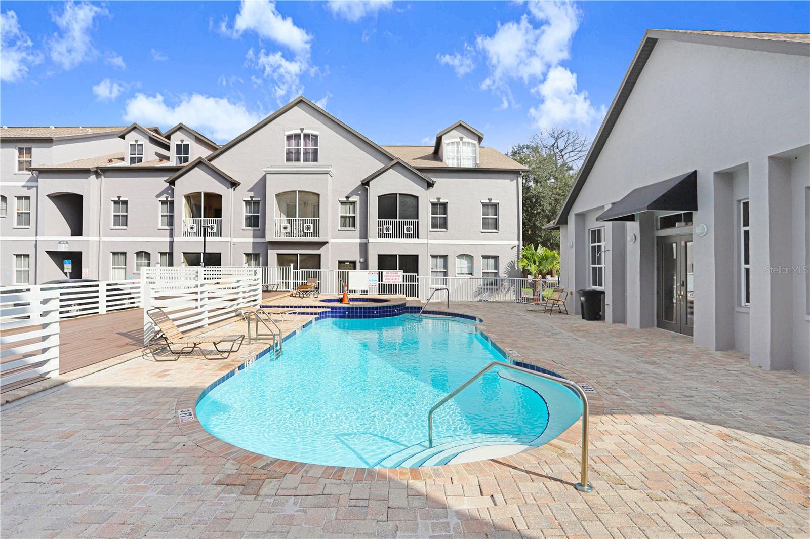 5236 SUNRIDGE PALMS DR #5236