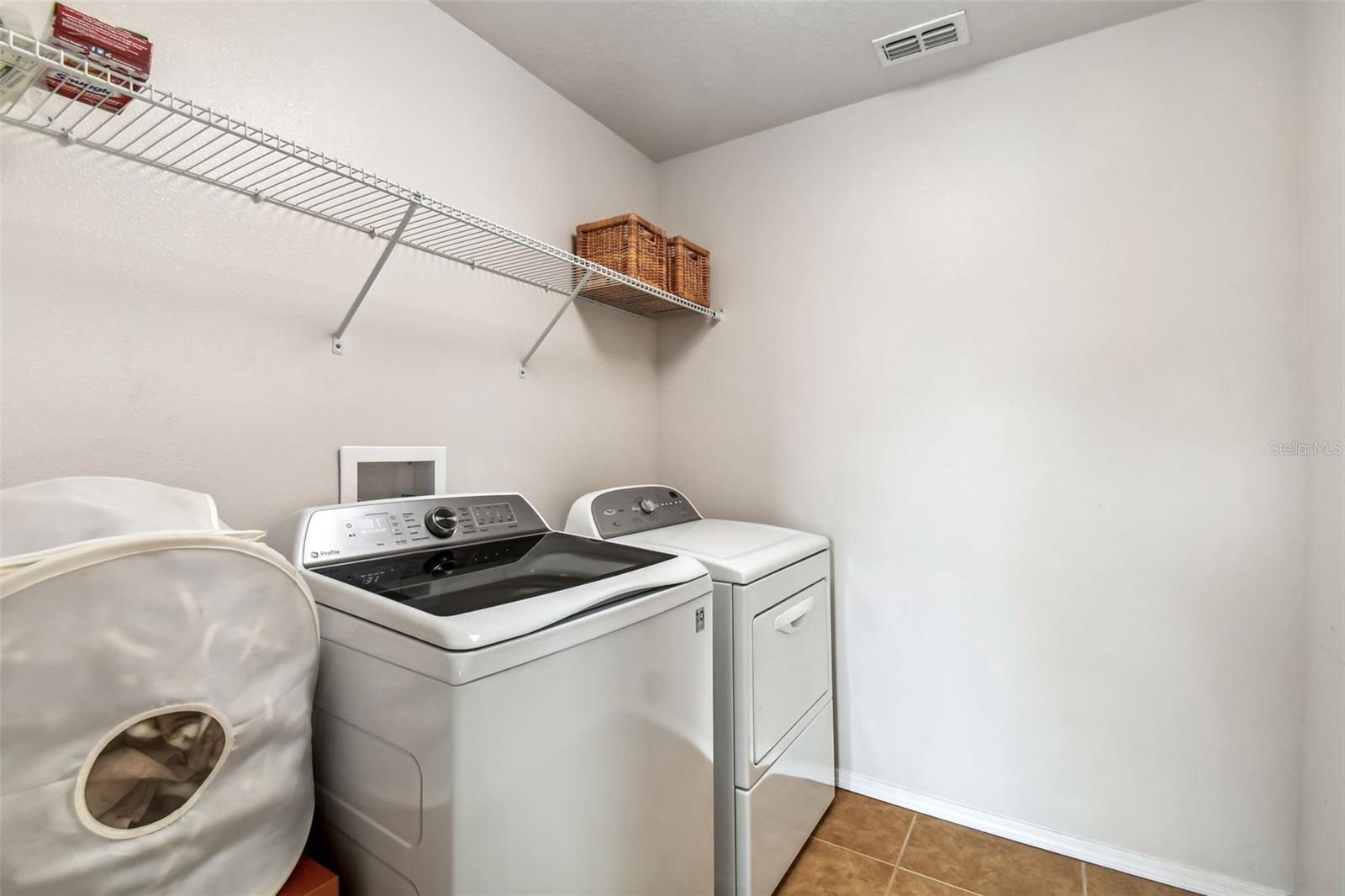 8636 TURNSTONE SHORE LN