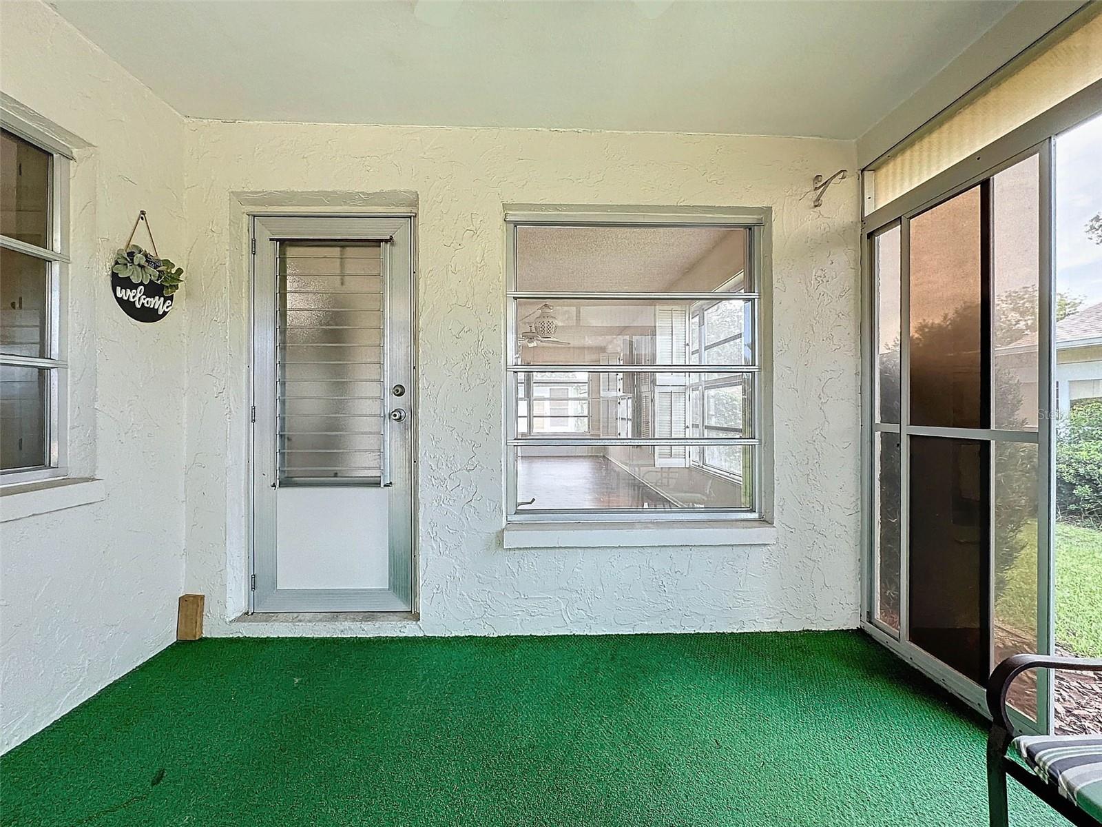 8210 LORA DEL RIO DR