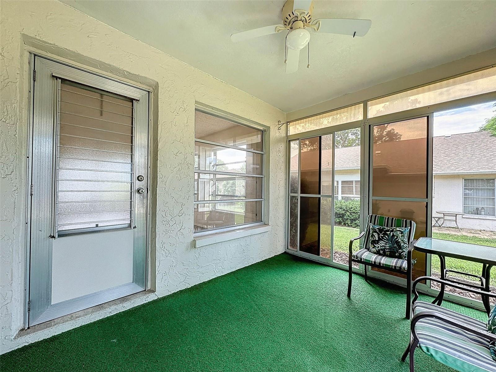 8210 LORA DEL RIO DR