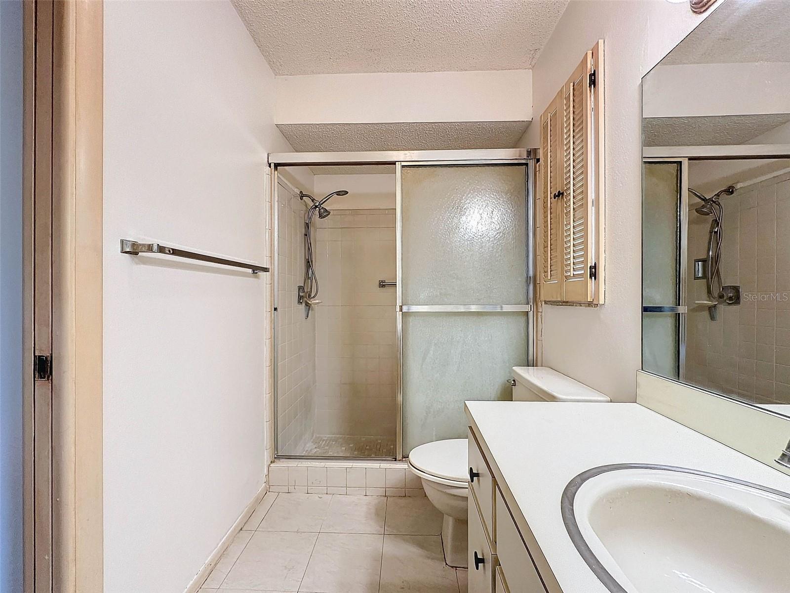 8210 LORA DEL RIO DR