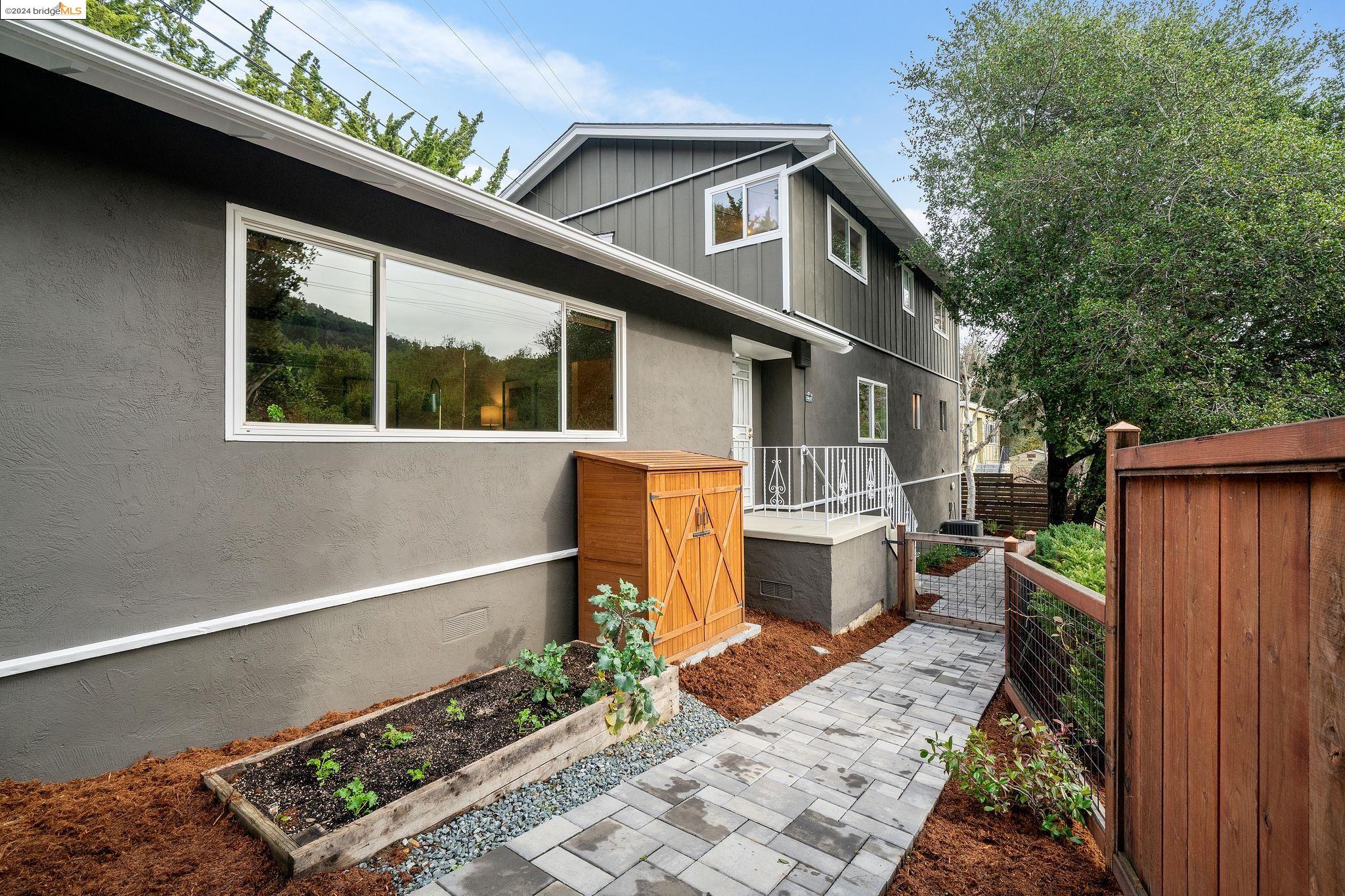 10010 Golf Links Road